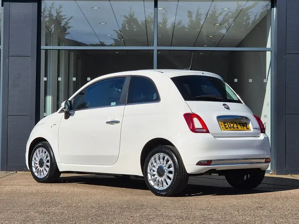 Used Fiat 500 70 HP (51 kW) 2023 White Hatchback