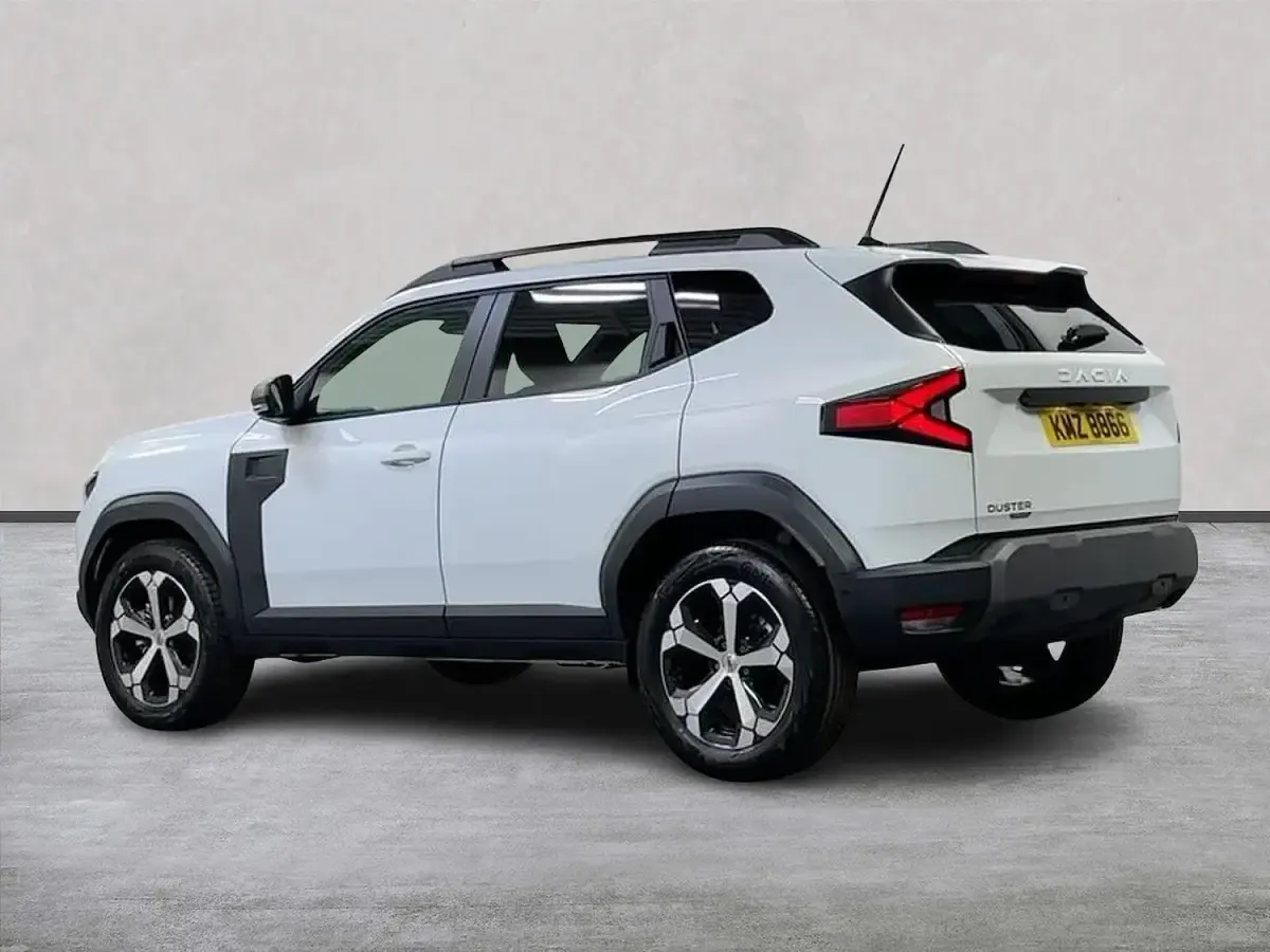 Used Dacia Duster Journey 155 HP (114 kW) 2026 White Hatchback