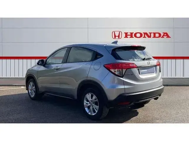 Używany Honda HR-V S 130 KM (95 kW) 2020 Srebrny SUV