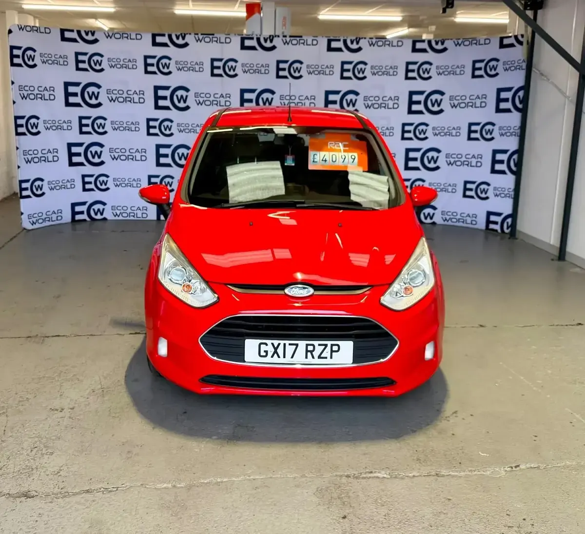 Used Ford B-MAX Zetec 98 HP (72 kW) 2017 Red MPV