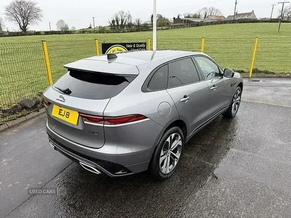 Usado Jaguar F-Pace R-Dynamic 300 HP (220 kW) 2021 Cinzento SUV