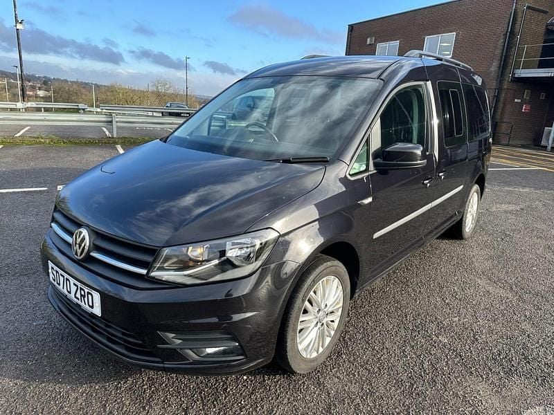 Used VW Caddy Maxi Life Life 102 HP (75 kW) 2020 Black MPV