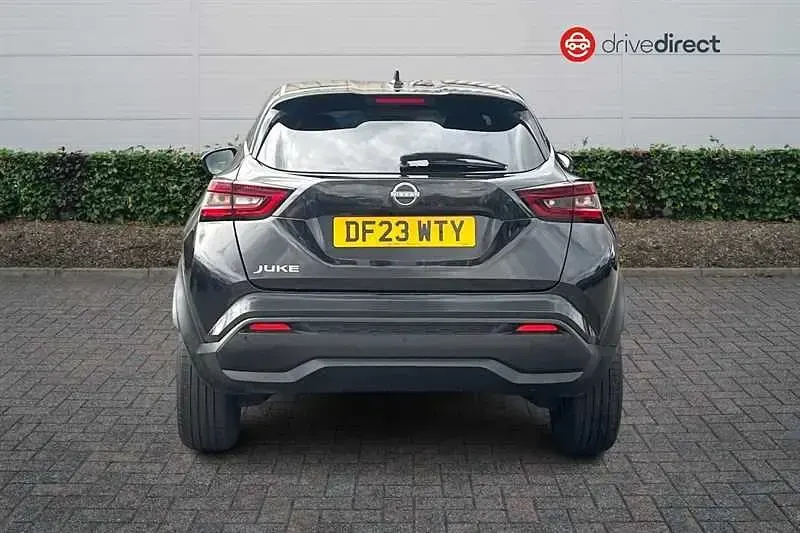 Used Nissan Juke N-Connecta 114 HP (83 kW) 2023 Black SUV