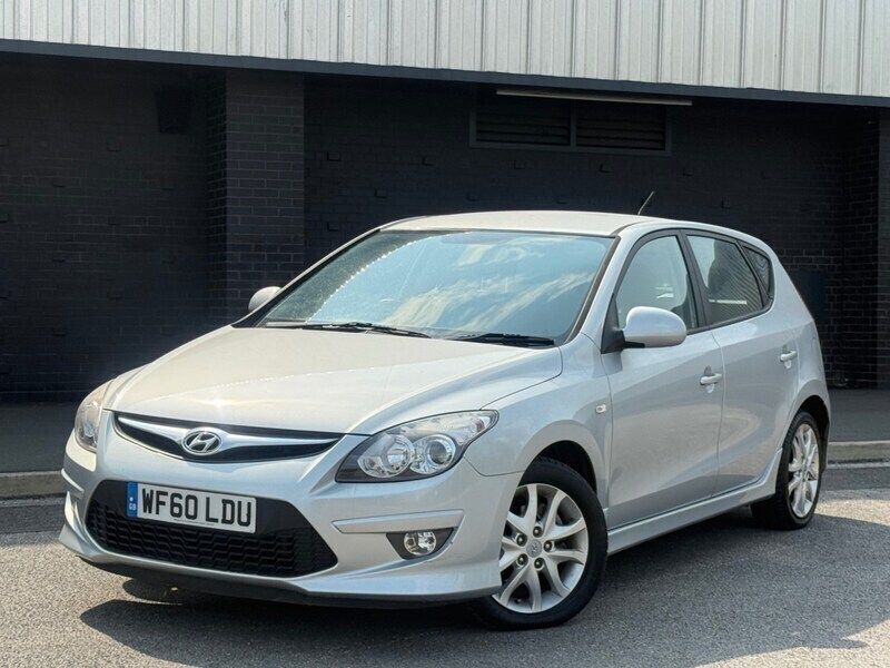 Silver Used 2010 Hyundai i30 Comfort Hatchback | £3,950 (Fair price) - Image 1/4