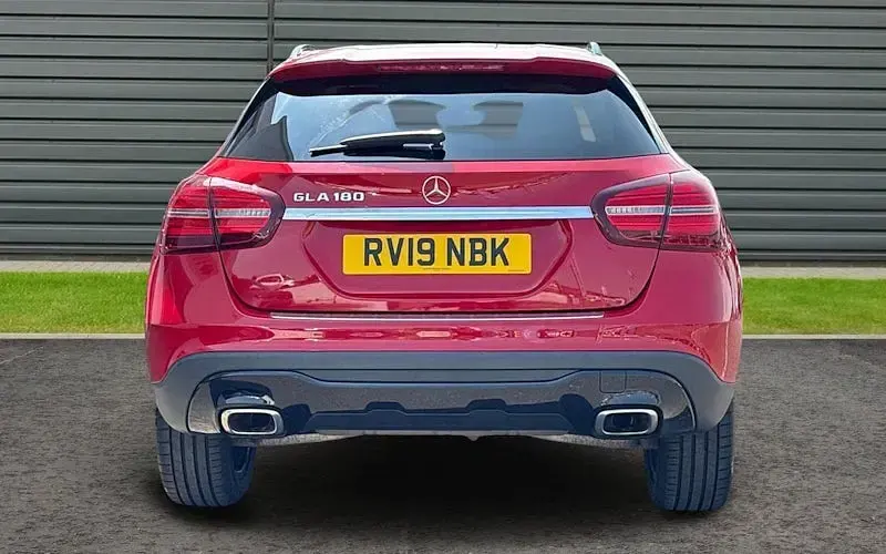 Used Mercedes GLA180 Urban 122 HP (89 kW) 2020 SUV