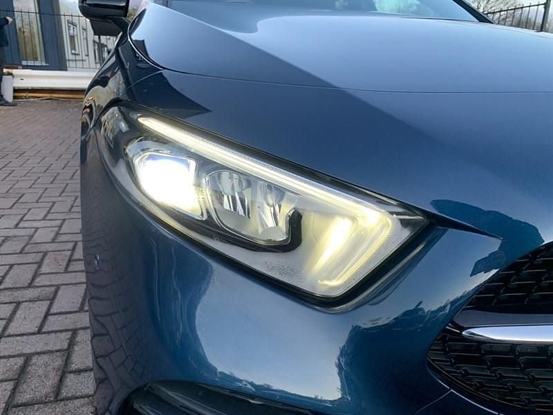 Used Mercedes A200 Executive 163 HP (119 kW) 2022 Blue Hatchback