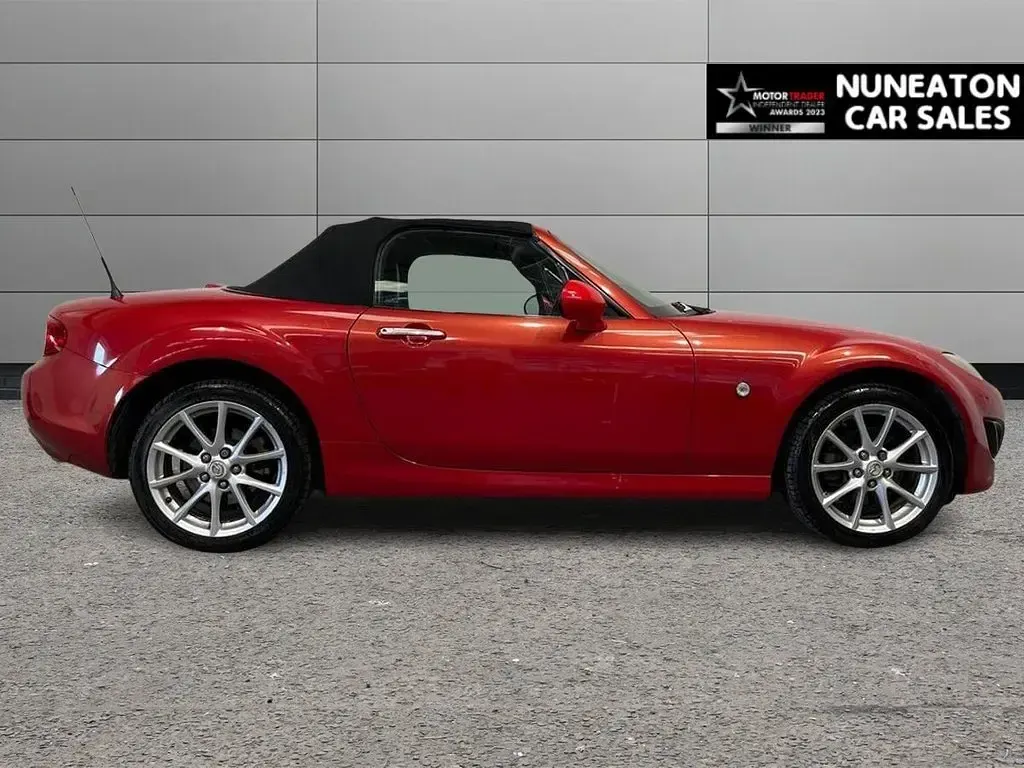 Used Mazda MX5 126 HP (92 kW) 2011 Red Cabriolet