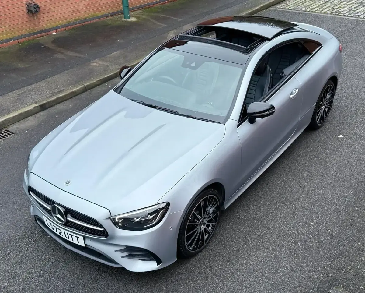 Second-hand Mercedes E300 AMG line 2022 Argintiu Coupe