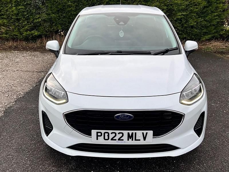 Used Ford Fiesta Trend 100 HP (73 kW) 2022 White Hatchback