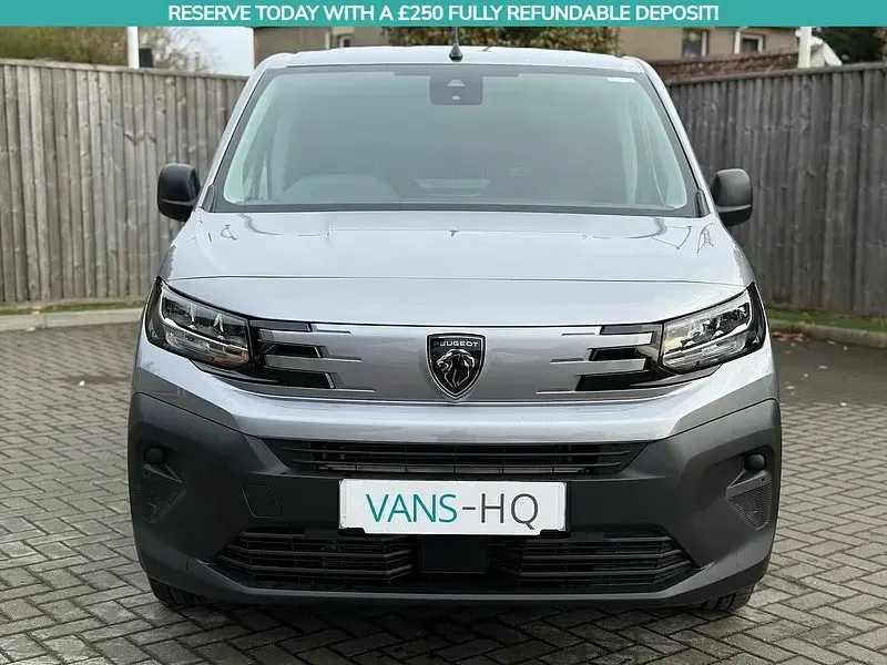 New Peugeot Partner 2025 Grey MPV