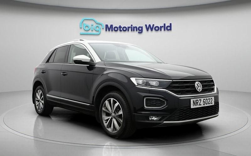 Usado VW T-Roc Design 116 HP (85 kW) 2020 SUV