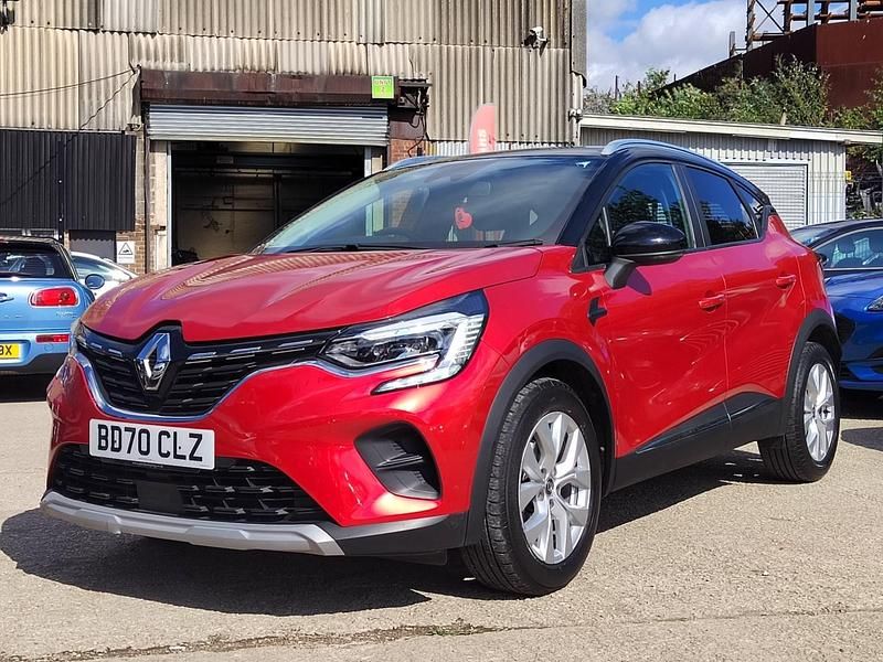 Used Renault Captur Iconic 129 HP (94 kW) 2021 Red SUV