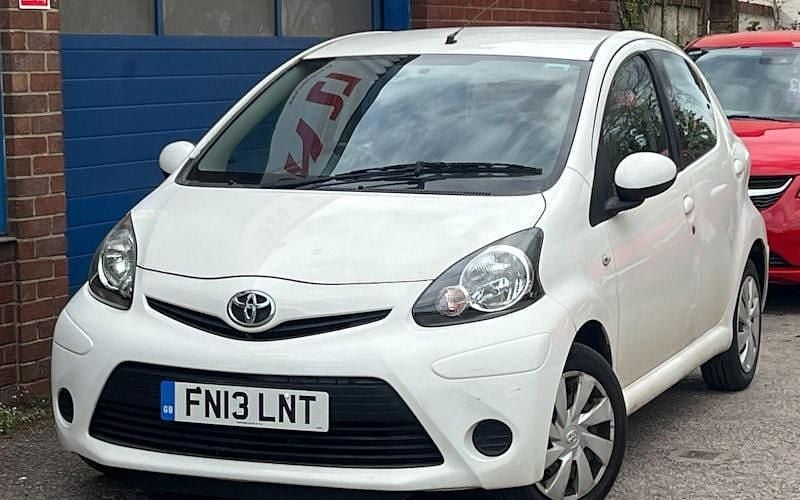 Used Toyota Aygo 68 HP (50 kW) 2012 Hatchback