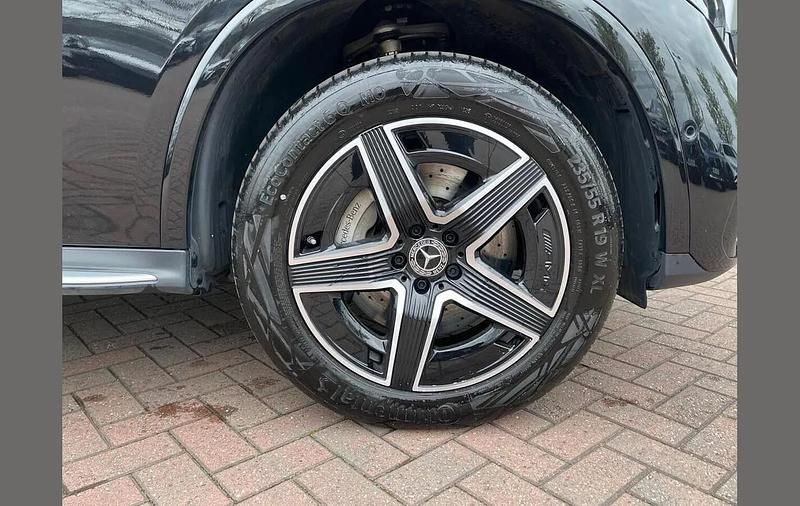 Used Mercedes GLC300e AMG line 313 HP (230 kW) 2025 Black SUV