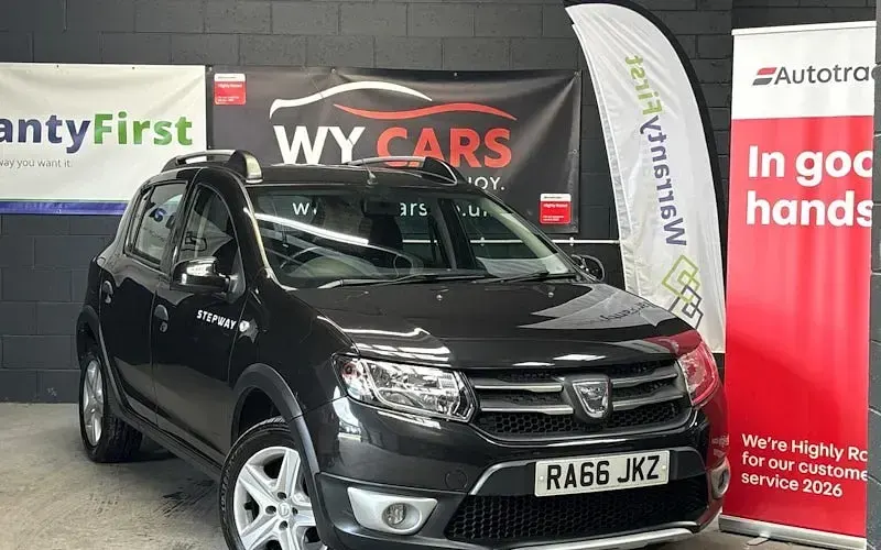 Used Dacia Sandero Lauréate 90 HP (66 kW) 2016 Hatchback
