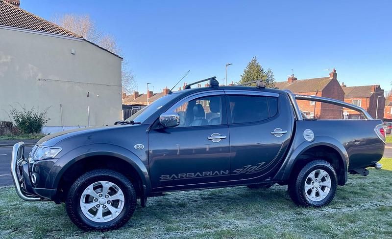 Used Mitsubishi L200 176 HP (129 kW) 2013 Grey Pickup