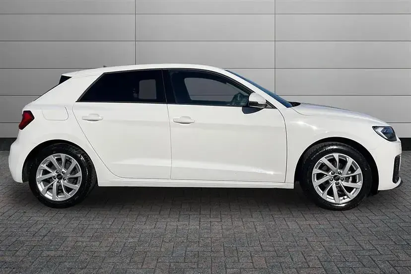 Usado Audi A1 Sport 95 HP (69 kW) 2023 Branco SUV
