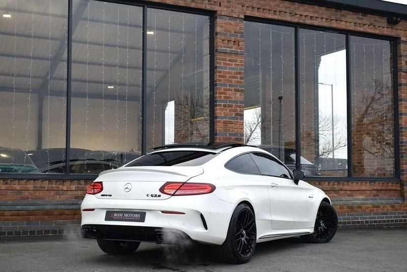 Used Mercedes C63 AMG Premium Plus 563 HP (414 kW) 2019 White Coupe