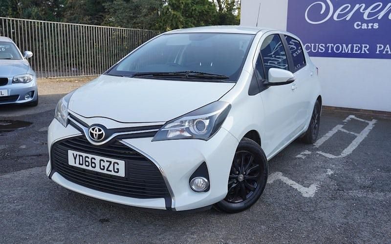 Begagnad Toyota Yaris 99 HK (72 kW) 2016 Halvkombi