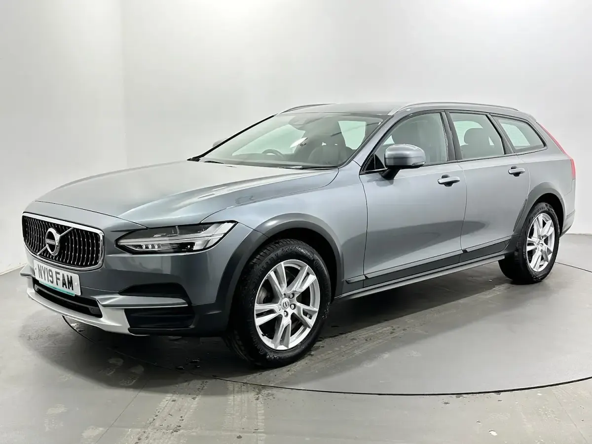 Used Volvo V90 CC 2019 Grey Estate
