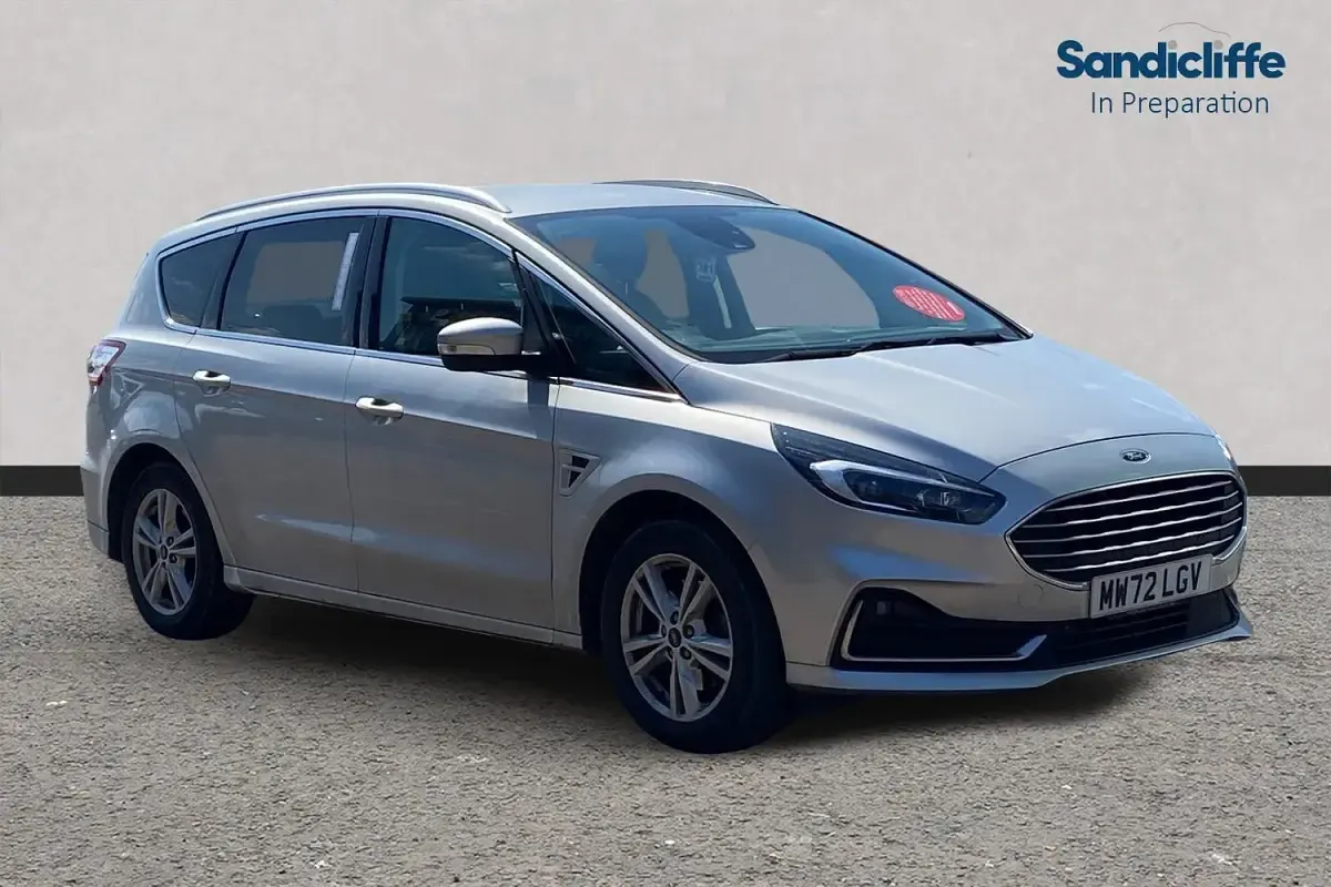 Usado Ford S-MAX Titanium 190 HP (139 kW) 2022 Monovolume