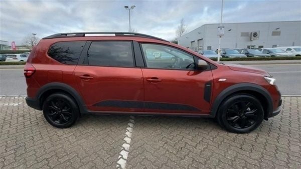Brown Used 2024 Dacia Jogger Extreme MPV | £23,102 (Fair price) - Image 1/1