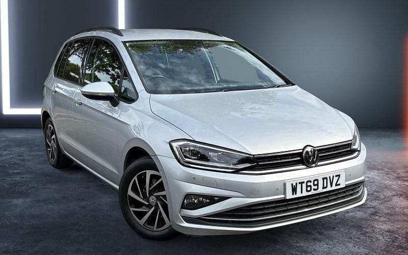 Used 2020 VW Golf VIII Match Hatchback | £14,650 (Good price) - Image 1/4