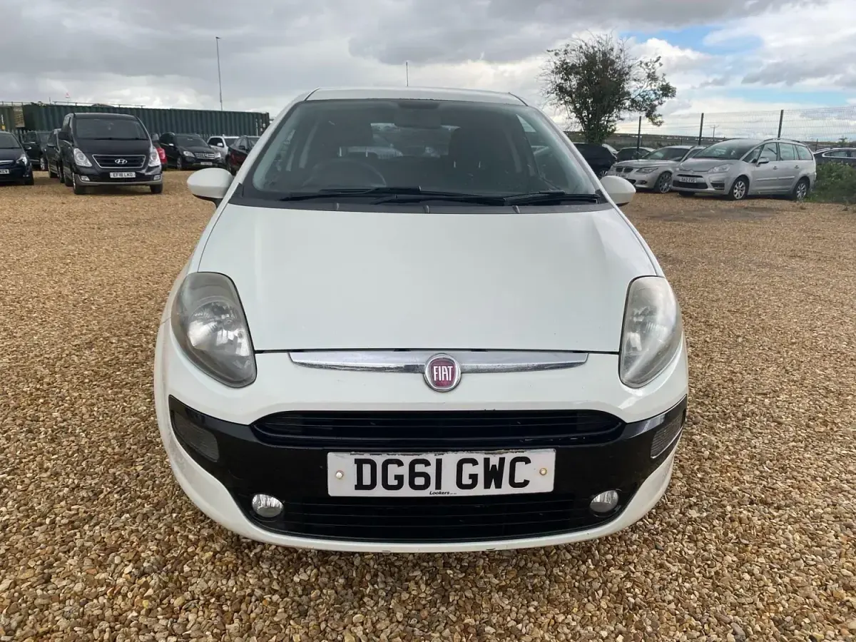 Używany Fiat Punto Evo Life 69 KM (50 kW) 2011 Biały Hatchback