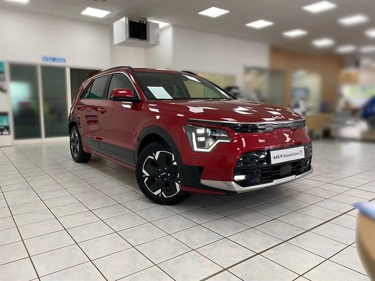 Used Kia Niro 150 kW (204 HP) 2025 Red SUV