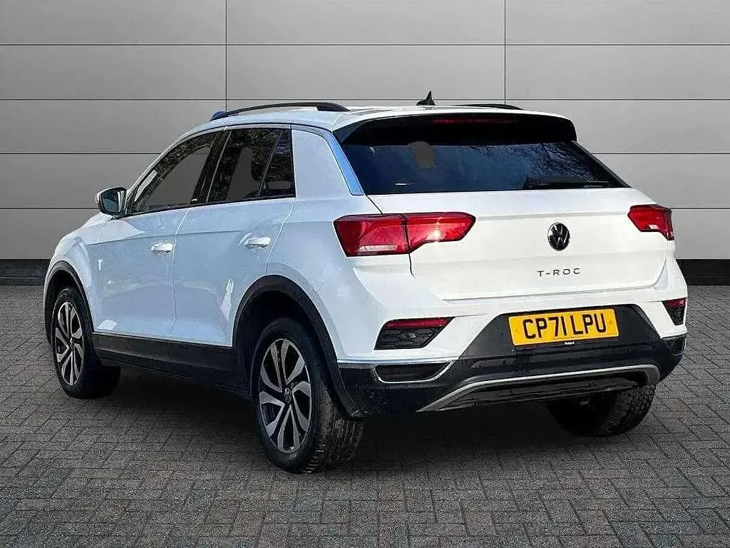 Used VW T-Roc Active 110 HP (80 kW) 2022 White SUV