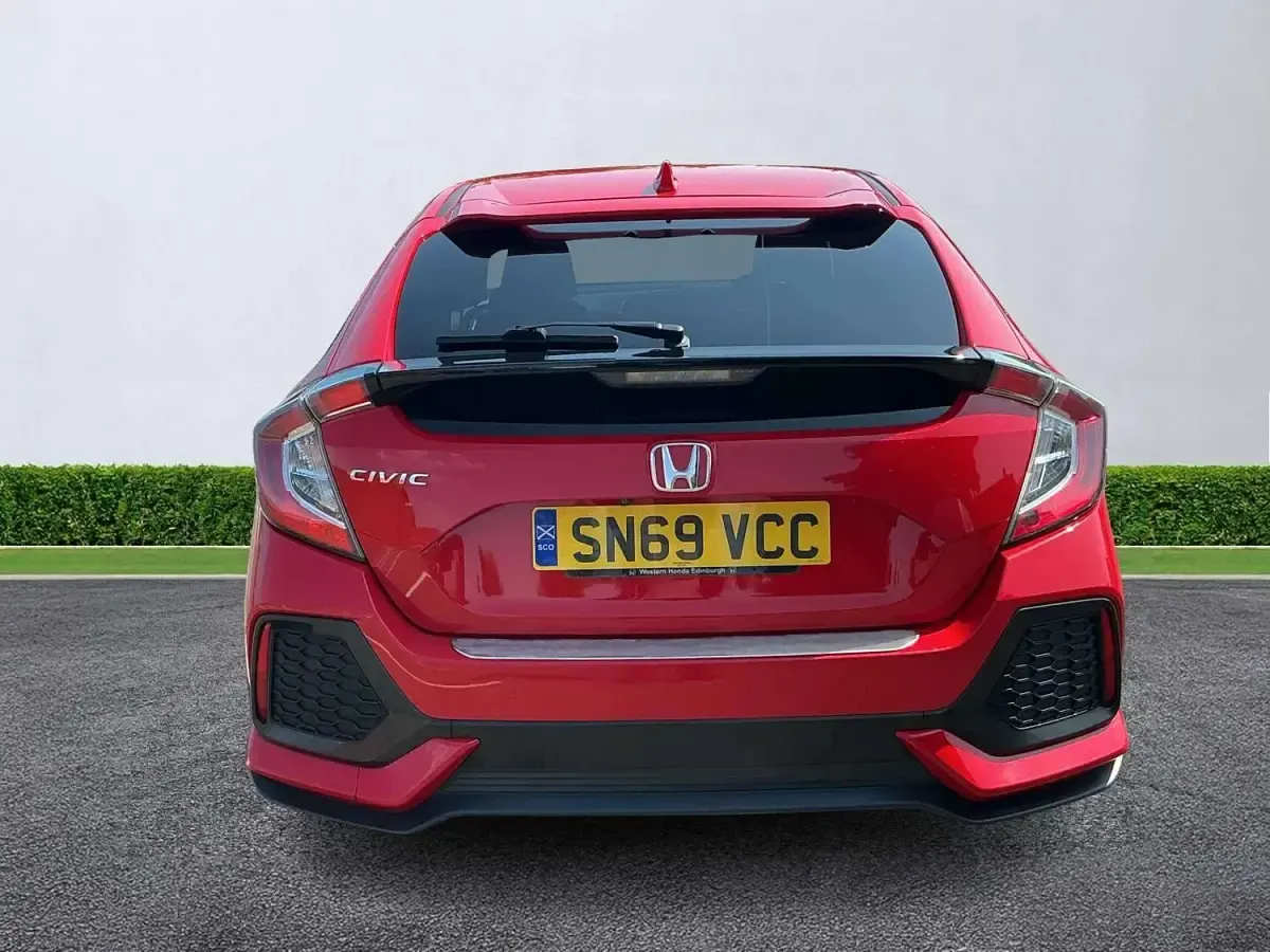 Begagnad Honda Civic Sport 2019 Röd Halvkombi