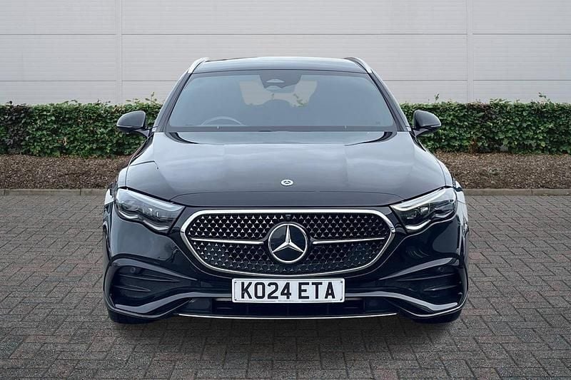 Used Mercedes E300 Advanced 313 HP (230 kW) 2024 Black Estate