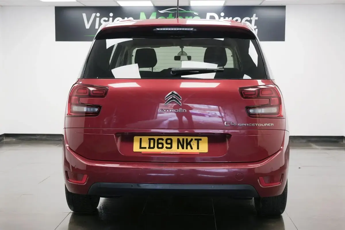 Usado Citroën Grand C4 Picasso Feel 130 HP (95 kW) 2019 Vermelho Monovolume