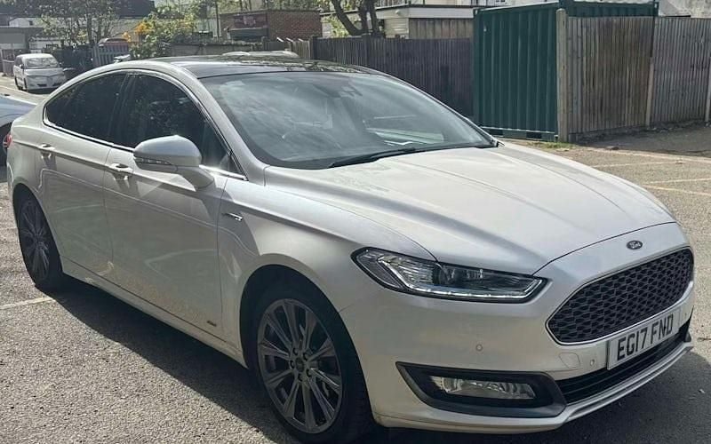 Używany Ford Mondeo Vignale 180 KM (132 kW) 2017 Hatchback