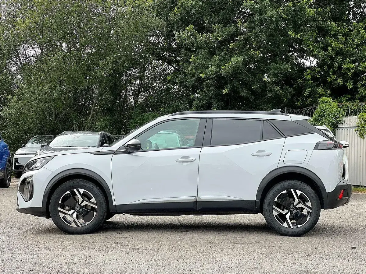 Used Peugeot 2008 Allure 134 HP (98 kW) 2025 White SUV