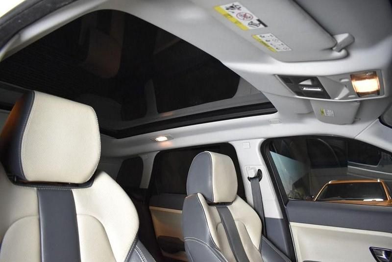 Used Land Rover Range Rover evoque Dynamic 190 HP (139 kW) 2013 White SUV