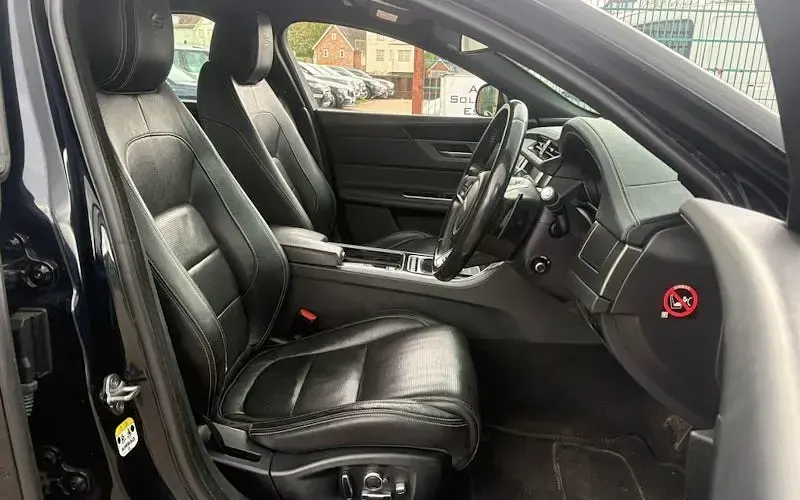 Used Jaguar XF S 300 HP (220 kW) 2016 Black Sedan
