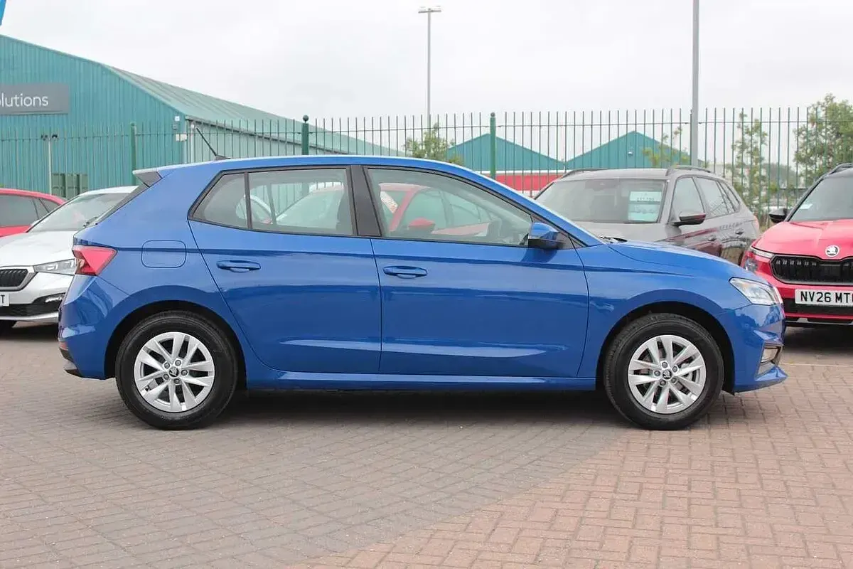 New Skoda Fabia SE 59 HP (43 kW) 2026 Energy blue Hatchback