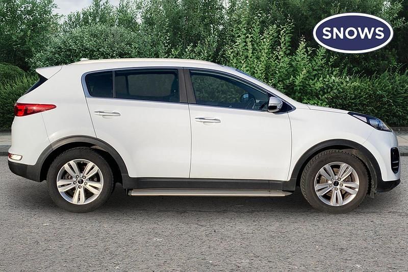 Used Kia Sportage 114 HP (83 kW) 2017 White SUV