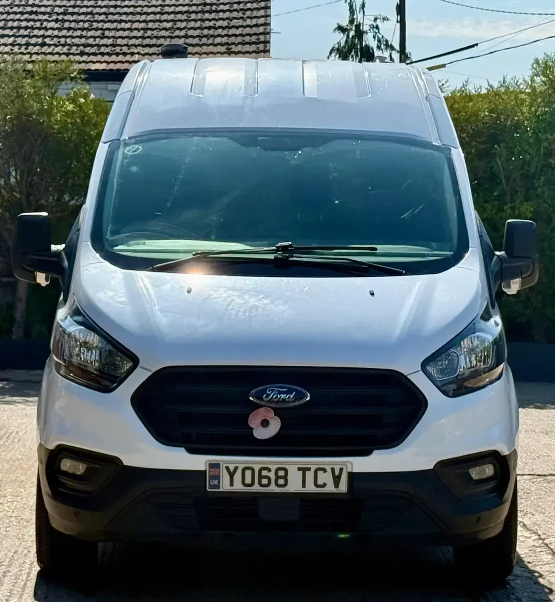 Used Ford Transit Custom 105 HP (77 kW) 2019 White Van