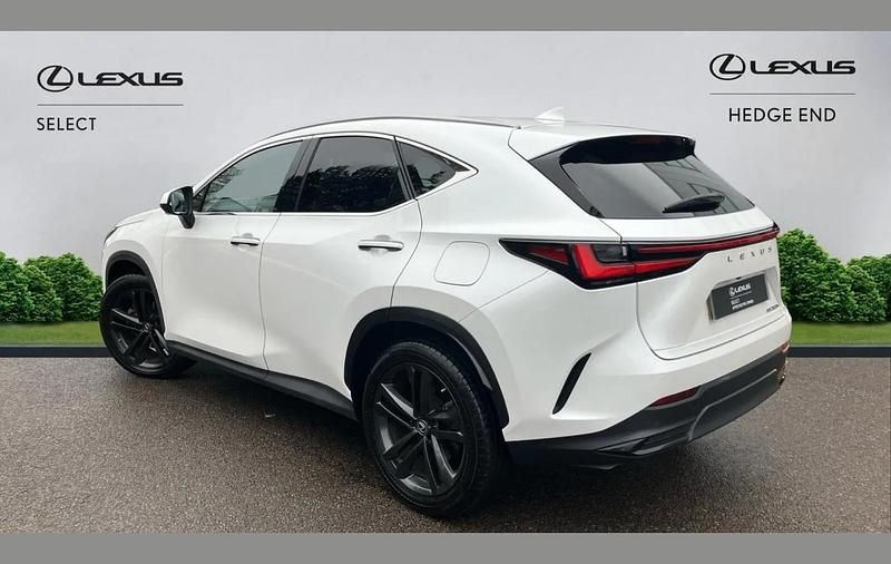 Used Lexus NX350h 239 HP (175 kW) 2022 White SUV