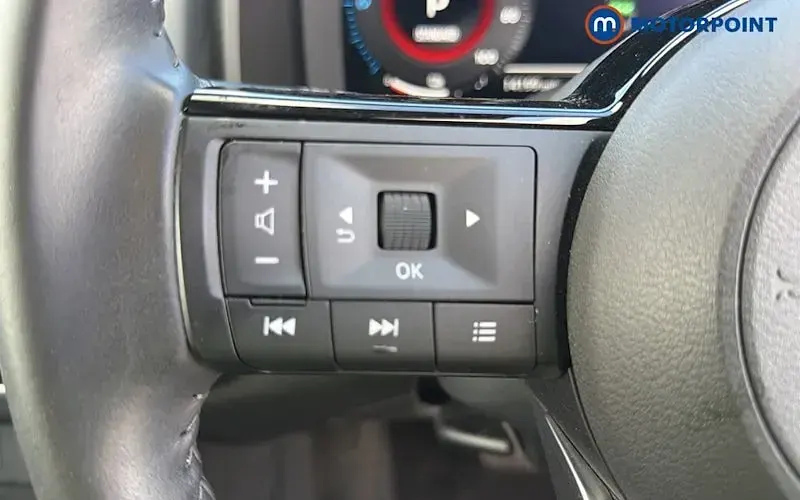 Used Nissan X-Trail N-Connecta 213 HP (156 kW) 2024 Grey SUV