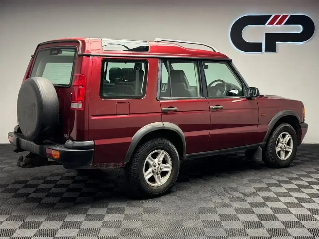Used Land Rover Discovery 136 HP (100 kW) 2001 Red SUV
