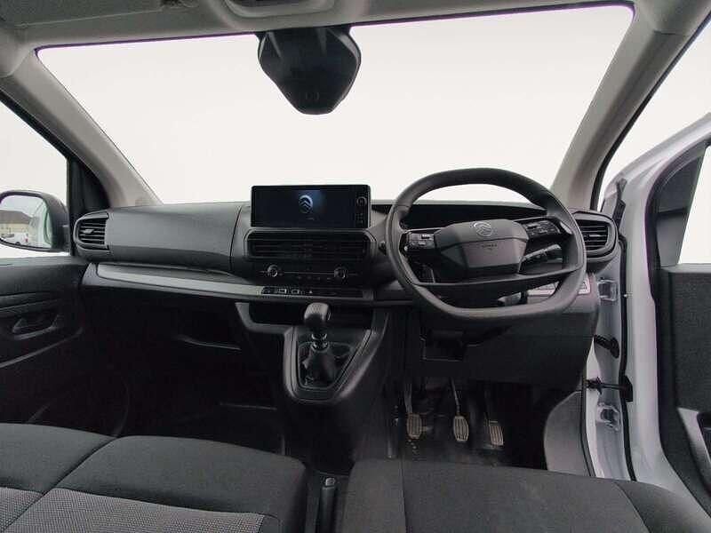 Used Citroën Dispatch 120 HP (88 kW) 2024 White MPV
