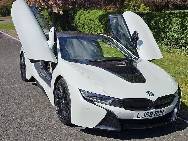 Used BMW i8 Comfort Edition 374 HP (275 kW) 2018 Green Coupe