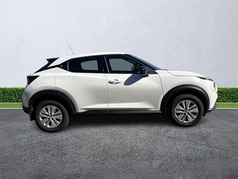 Used Nissan Juke Visia 114 HP (83 kW) 2021 White SUV