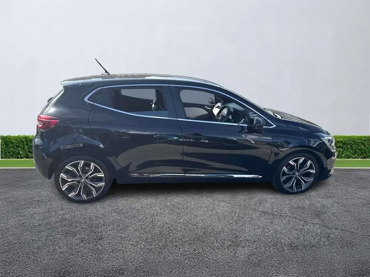 Used Renault Clio Version S 90 HP (66 kW) 2021 Black Hatchback
