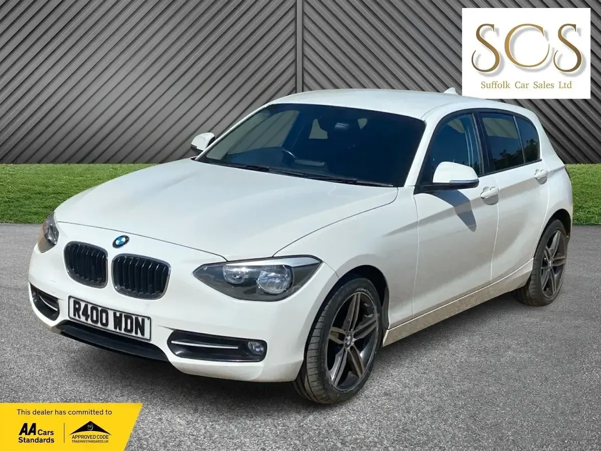 Used BMW 116 Sport Line 2015 White Hatchback