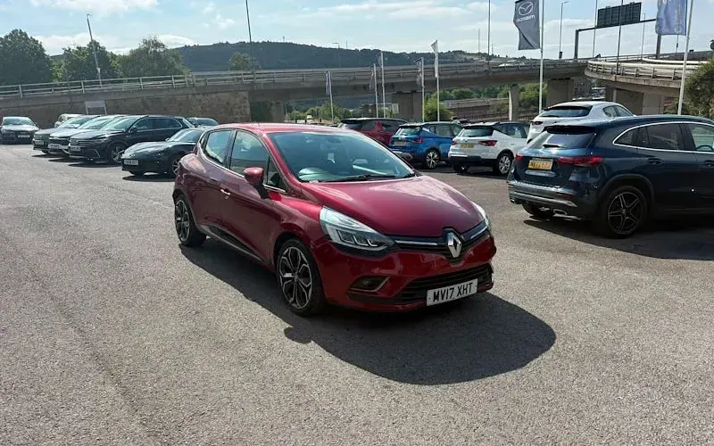 Used Renault Clio Dynamique 90 HP (66 kW) 2017 Hatchback