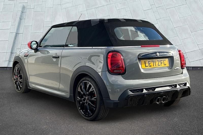 Used Mini John Cooper Works 228 HP (167 kW) 2024 Grey Hatchback